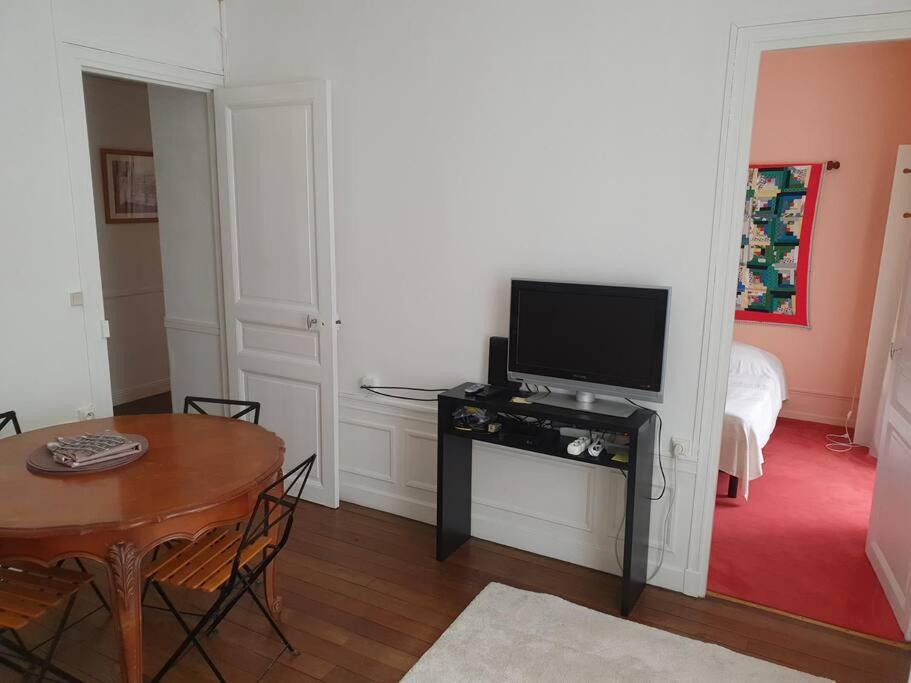 Grand Appartement Proche Cathedrale 4 Pers Reims Exterior foto